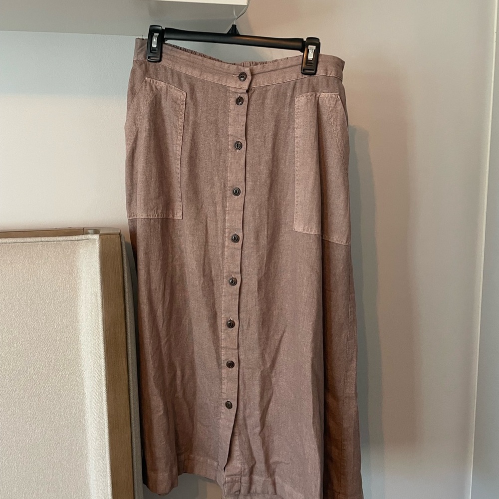 Universal Thread Mauve taupe Button-Down Skirt